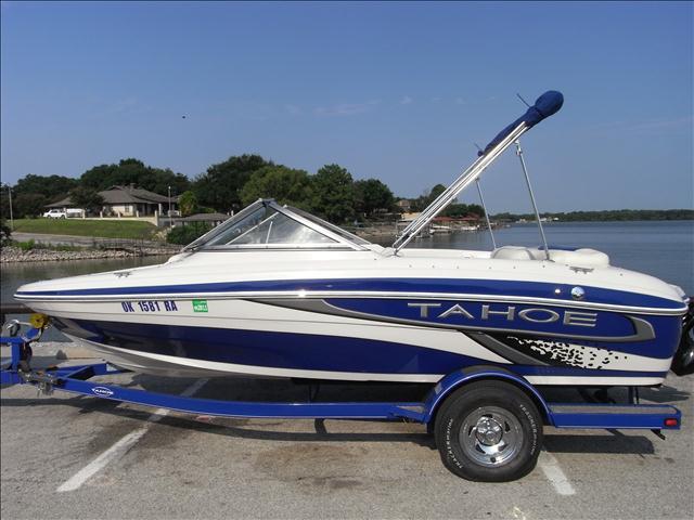 2009 TRACKER TAHOE Q4