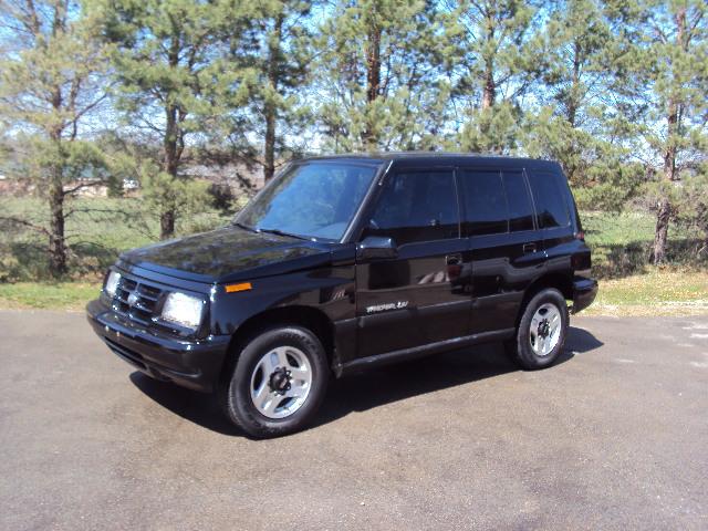 1996 Geo Tracker for sale
