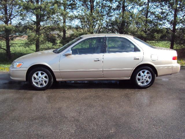 2000 Toyota Camry for sale