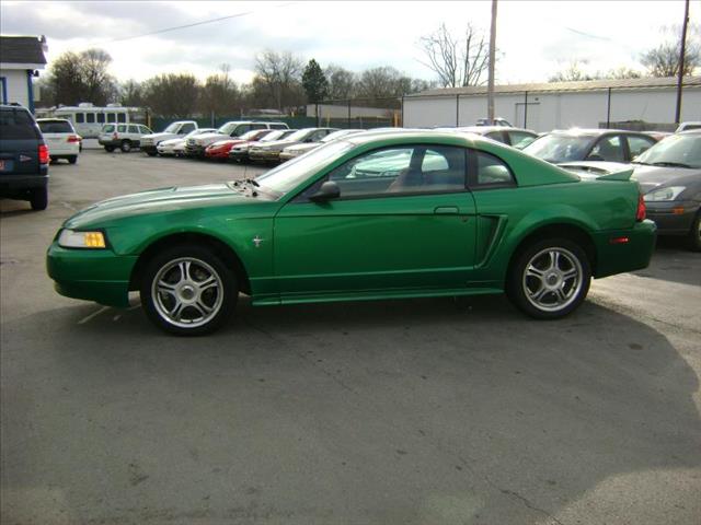 2000 Ford Mustang for sale