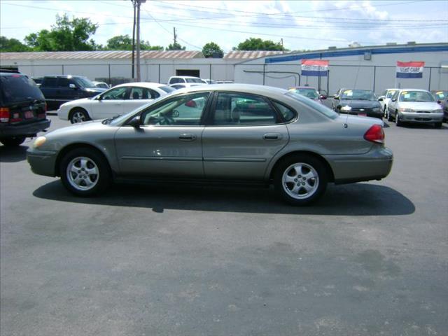 2004 Ford Taurus for sale
