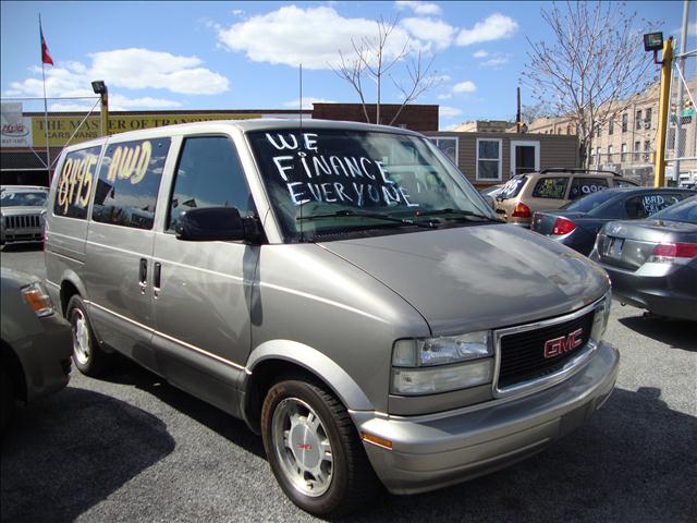 2004 GMC Safari for sale