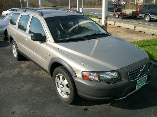 2001 Volvo V70 XC