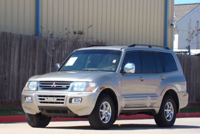 2001 Mitsubishi Montero for sale