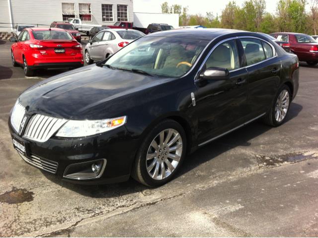 2011 Lincoln MKS