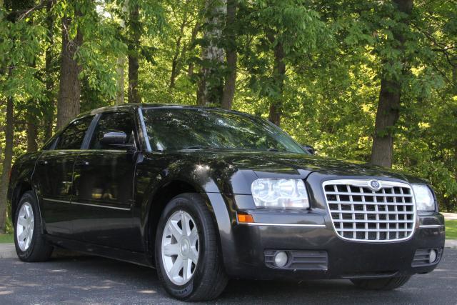 2005 Chrysler 300 for sale
