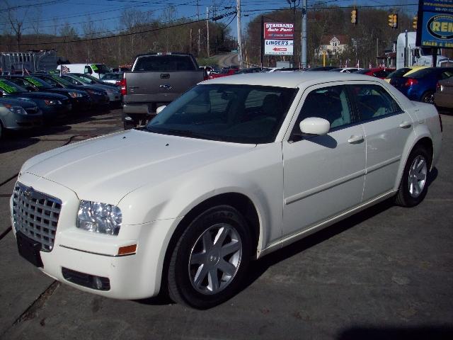 2005 Chrysler 300 for sale