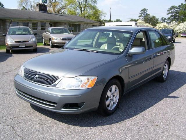 2000 Toyota Avalon for sale