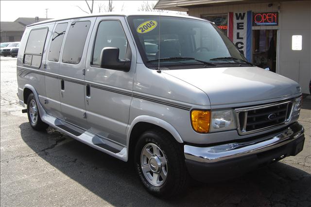 2005 Ford Econoline for sale