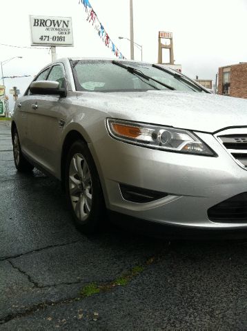 2010 Ford Taurus