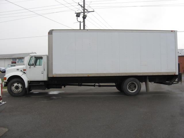 2001 International - Navistar 470