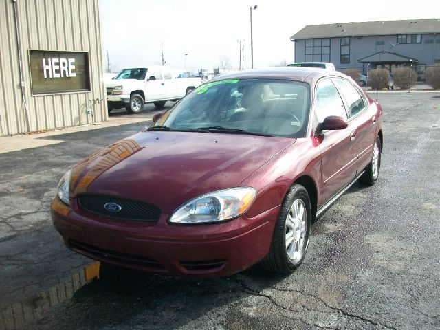 2005 Ford Taurus