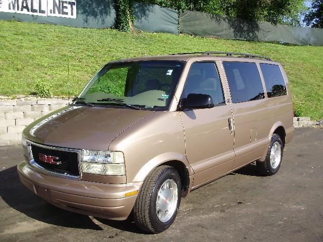 2004 GMC Safari for sale