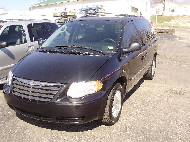 2005 Chrysler Town & Country for sale
