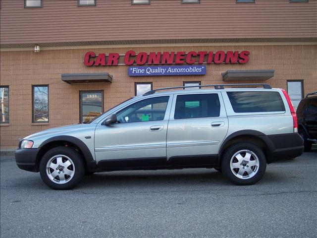 2004 Volvo XC70 for sale