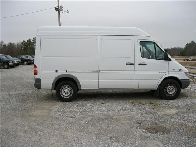 2005 Dodge Sprinter 2500 for sale