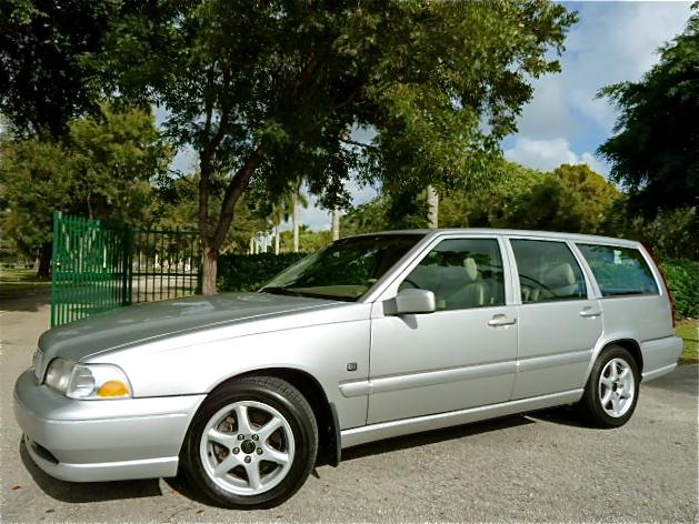 2000 Volvo V70 for sale