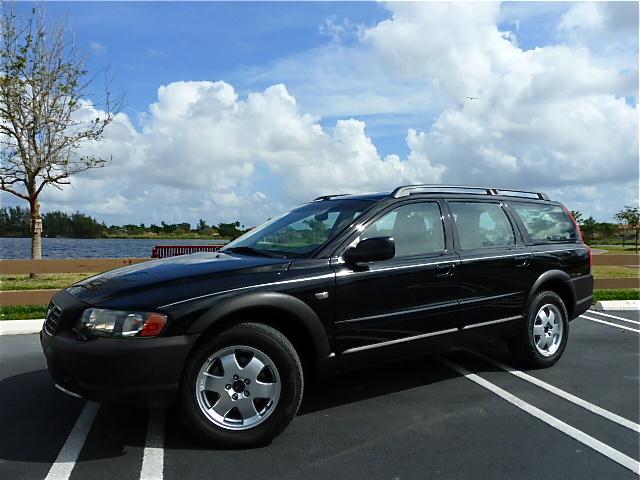 2004 Volvo XC70 for sale