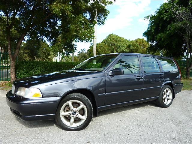 1998 Volvo V70 for sale