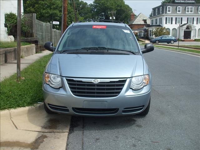 2006 Chrysler Town & Country