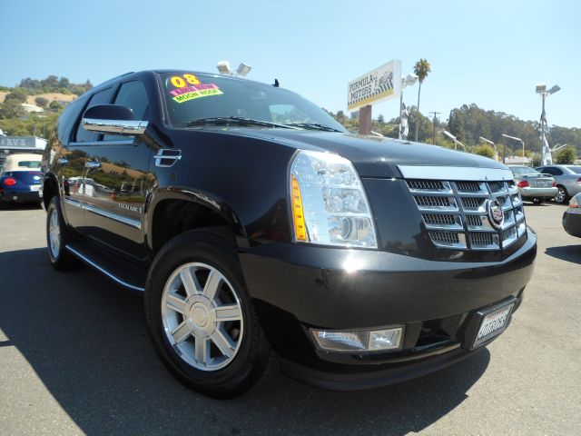 2008 CADILLAC ESCALADE black this escalade is super clean inside and out  loaded with leather in