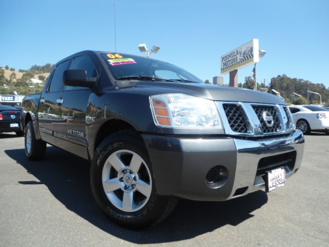 2006 NISSAN TITAN SE dark gray this is a beautiful titan crew cab 56 liter  extremely low miles 