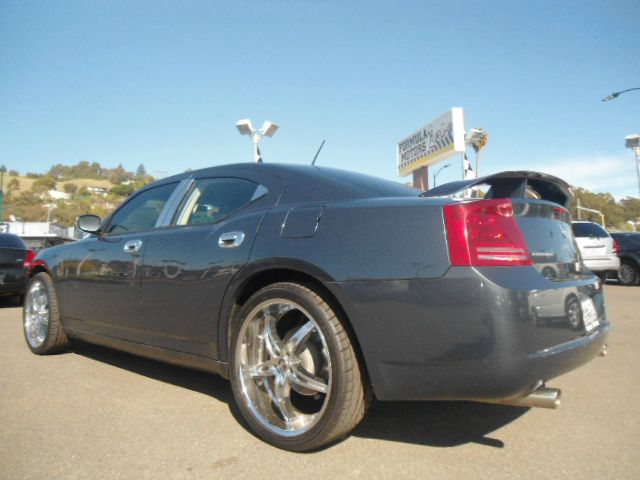 2008 DODGE CHARGER SE dark blue this is one sweet looking charger  this beuaty has many extras i