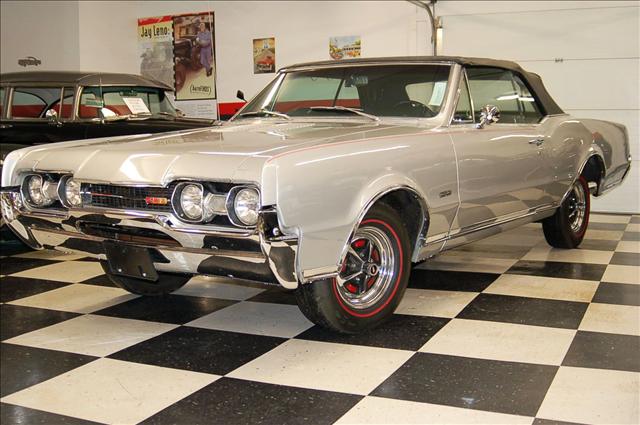 1967 OLDSMOBILE 442
