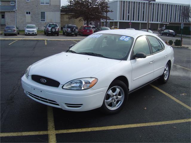 2006 Ford Taurus for sale