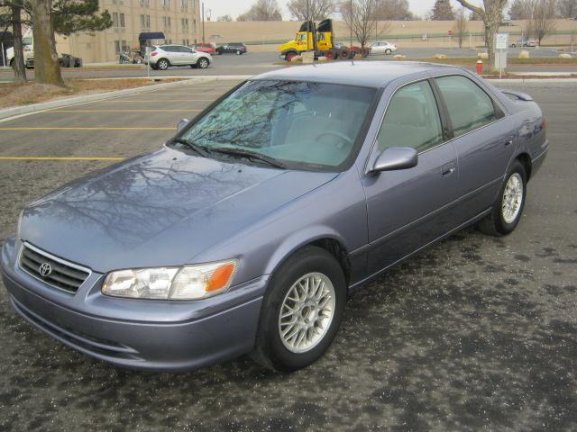 2000 Toyota Camry