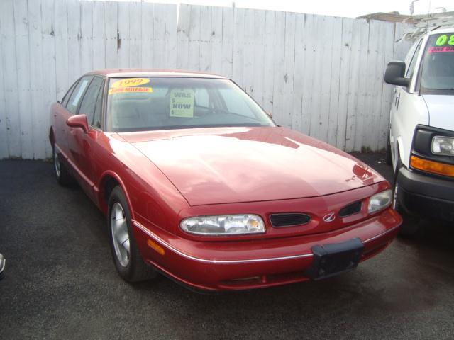 1999 Oldsmobile Eighty Eight for sale