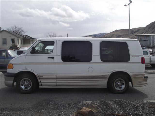 2001 Dodge Ram Van for sale