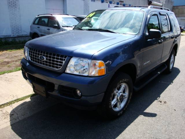 2004 Ford Explorer