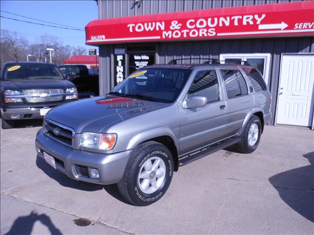 2000 Nissan Pathfinder for sale