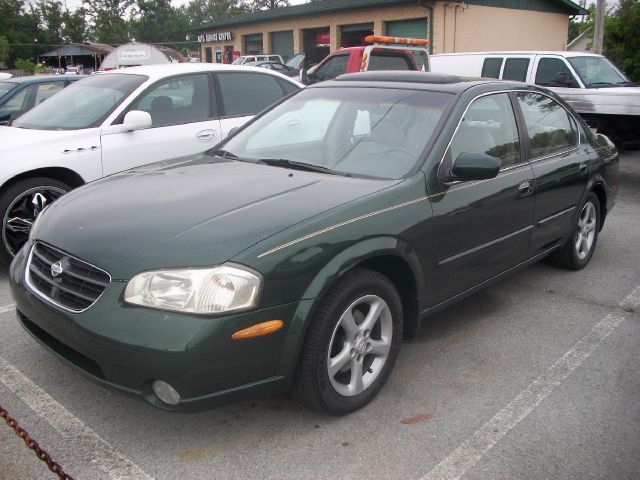 2000 Nissan Maxima for sale