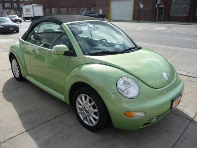 2004 Volkswagen New Beetle