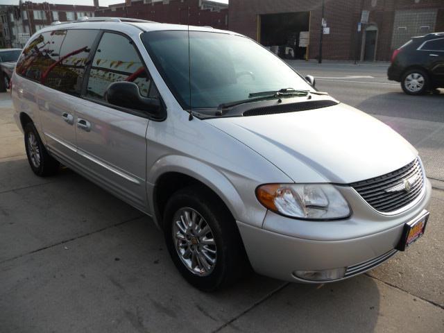 2002 Chrysler Town & Country