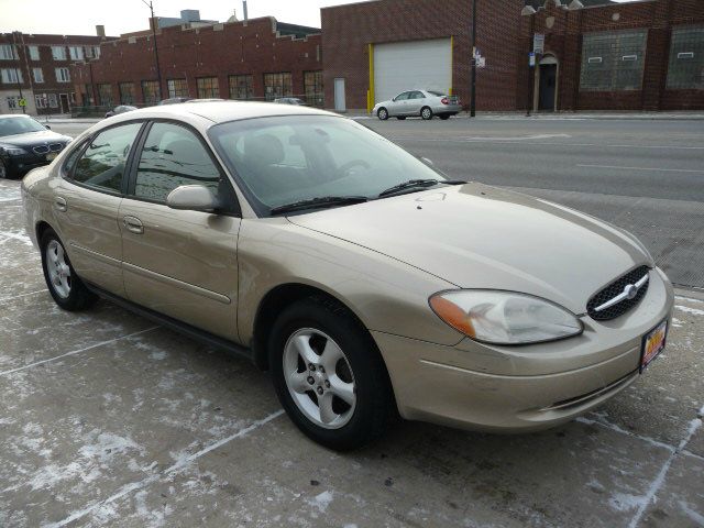 2000 Ford Taurus