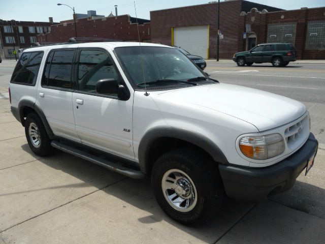 2000 Ford Explorer