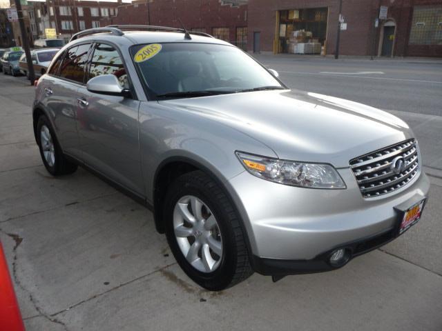 2005 Infiniti FX35