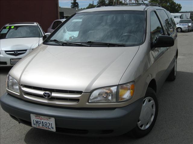 2000 Toyota Sienna for sale