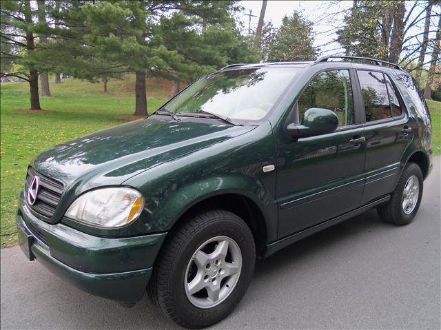 2001 MERCEDES-BENZ M-CLASS ML320, ...