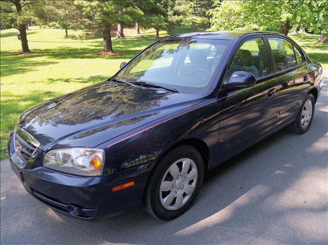 2005 HYUNDAI ELANTRA GLS, dark ...