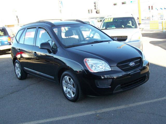 2008 Kia Rondo