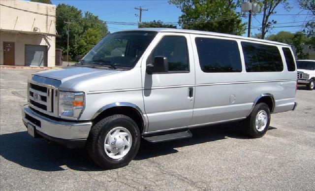 2009 Ford Econoline Wagon for sale