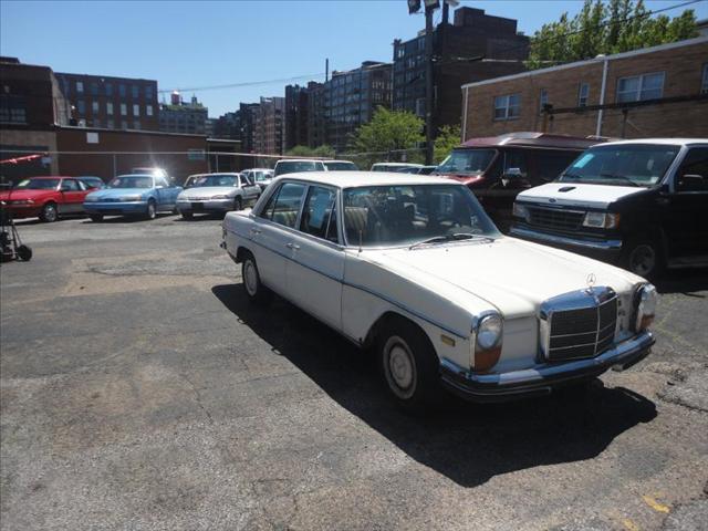 1969 MERCEDES B210 for sale