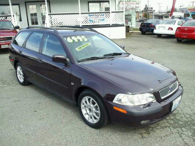 2001 Volvo V40 for sale