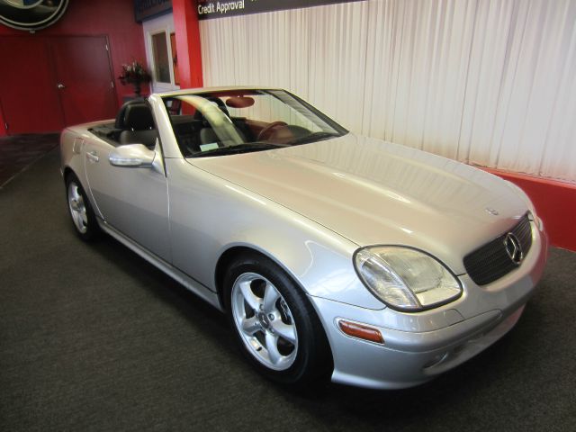 2004 Mercedes-Benz SLK-Class