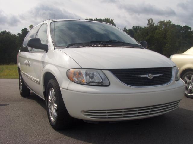 2004 Chrysler Town and Country for sale