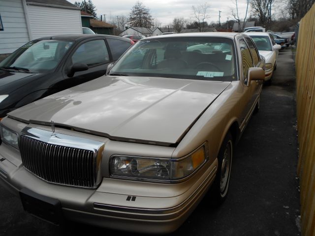 1997 Lincoln Town Car for sale